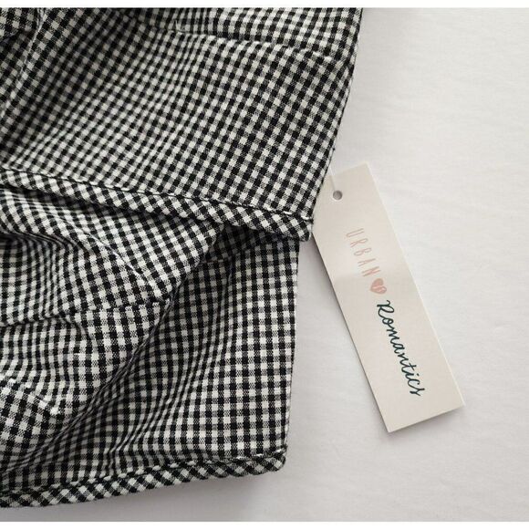 URBAN ROMANTICS Women's L Blk White Gingham Cut Out Front Crop Top Smocked Back - Picture 4 of 6